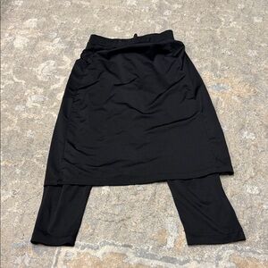 Elegant Black Snoga Skirt with Leggings